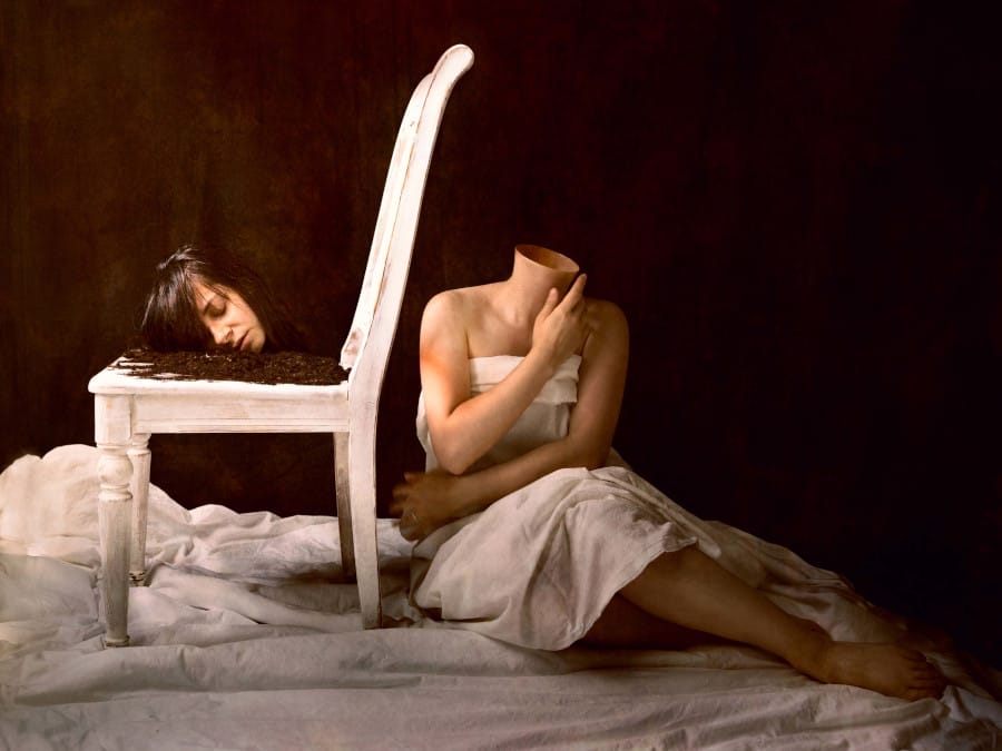 Emanuela-Nesko-Disconnected