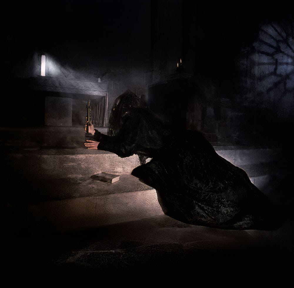 Diego Orlando painting of woman mourning