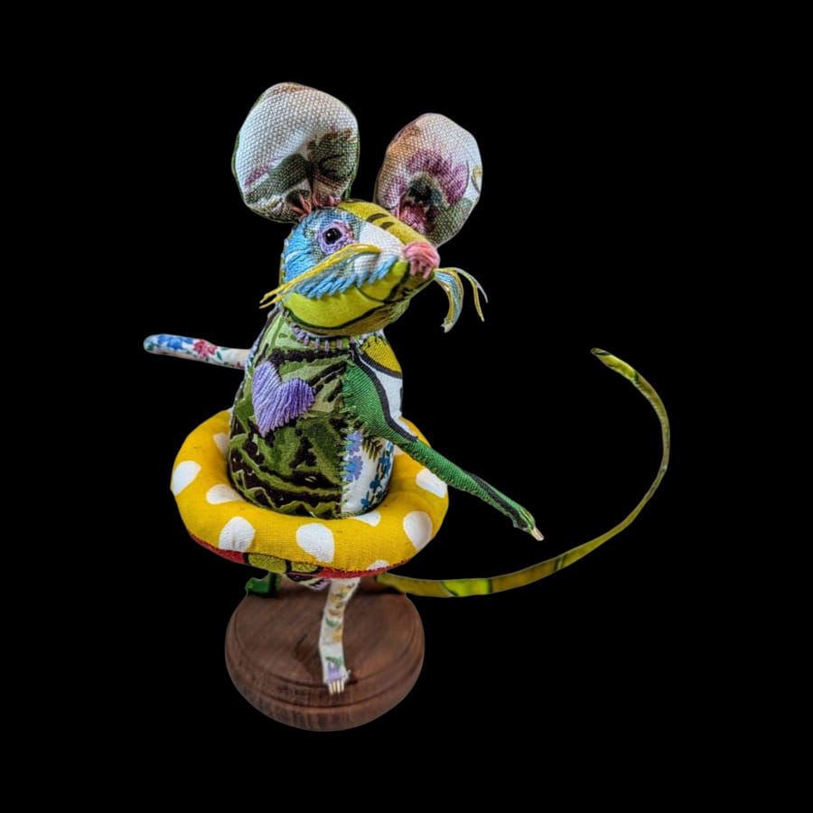 Robyn-Lees-West-pretty-mouse