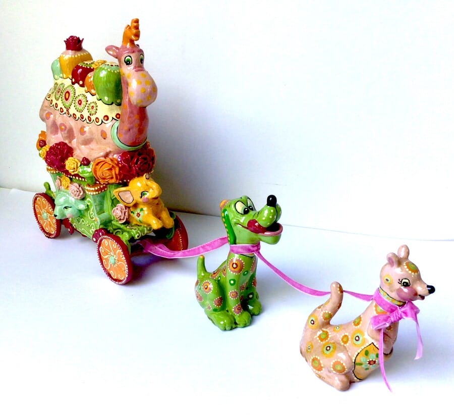 Renée-Tay-float-parade